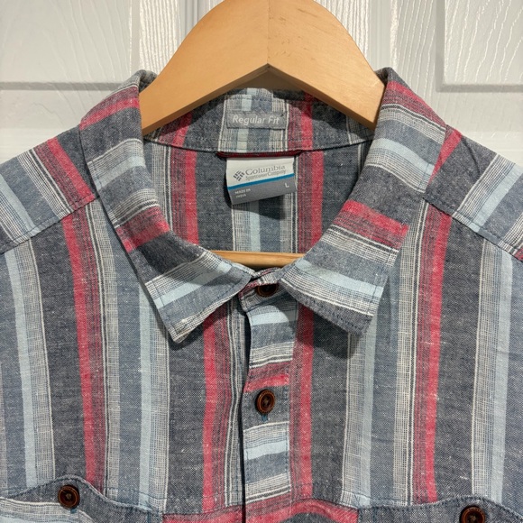 Columbia Men's Casual Short Sleeve Striped Button Down Shirt - Picture 3 of 7